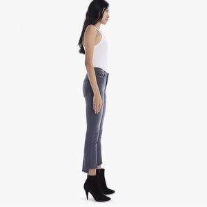MOTHER Gray Denim Jeans Insider Crop Fray